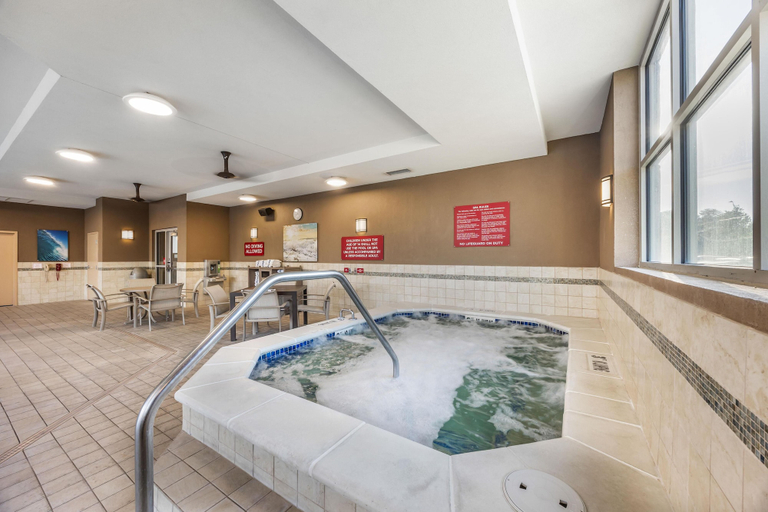 Sport & Beauty 2, Drury Plaza Hotel Columbia East, Boone