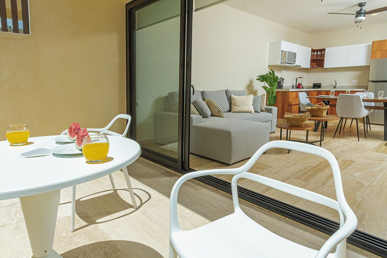 Balcony 5, Paramar Viva Tulum by The Spot Rentals, Cozumel