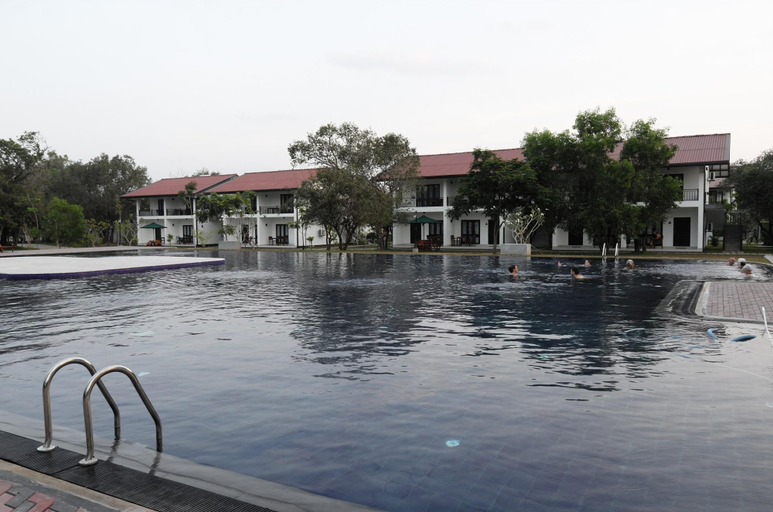 Sport & Beauty 2, Oak Ray Elephant Lake, Dambulla