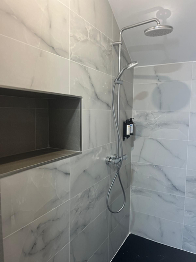 Bathroom 4, LA LIPA SUITES, Málaga