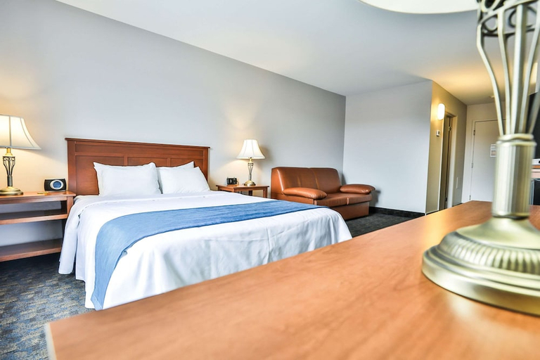 Bedroom 2, Comfort Inn & Suites, La Rivière-du-Nord