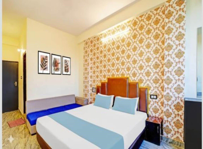 Room 2, Fabhotel York Residency, Bhopal