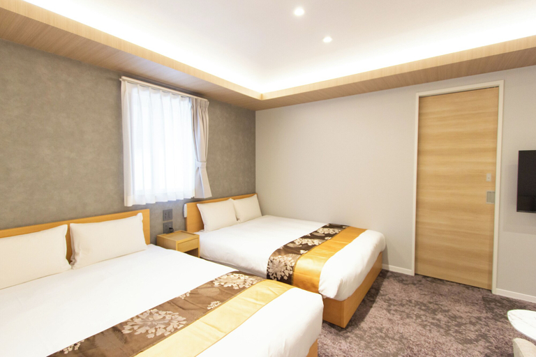 Room 4, Hotel Yeet Tenjin Minami, Fukuoka