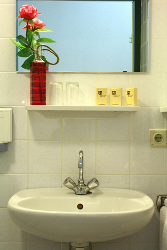 Bathroom, Hotel & Restaurant 'T Holt, Hof van Twente
