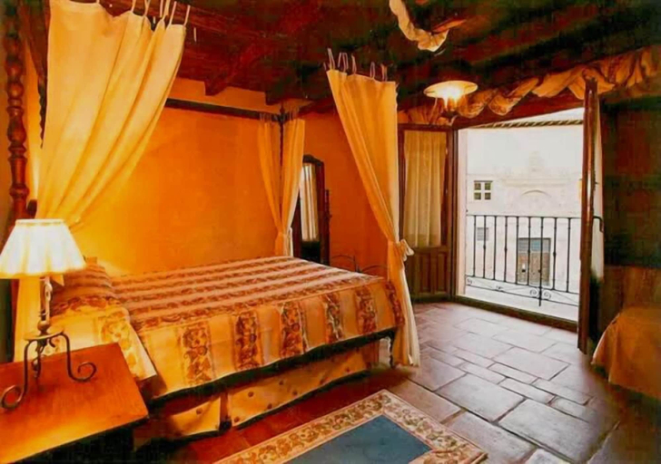 Room 2, La Posada Ducal, Burgos
