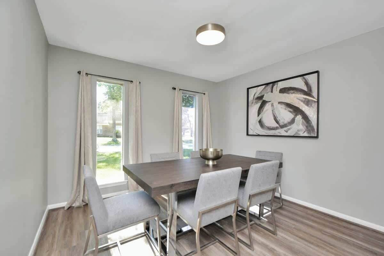 Dining 4, 4 BR Luxury Home in Friendswood, Brazoria