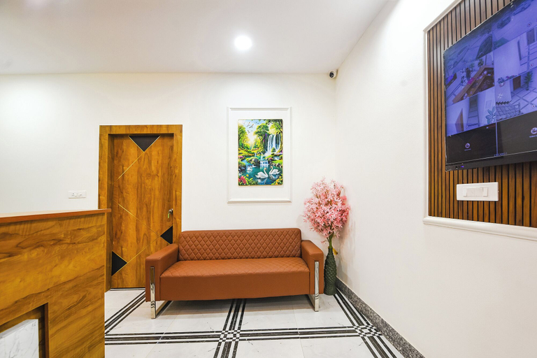 Lobby sitting area 3, Fabhotel Rubicon, Faridabad
