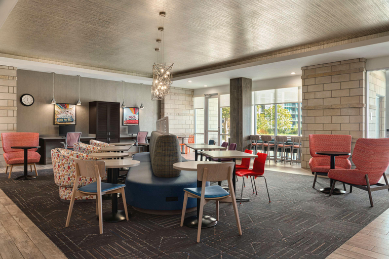 Food & Drinks 5, Home2 Suites By Hilton Austin North/Near The Domai, Travis
