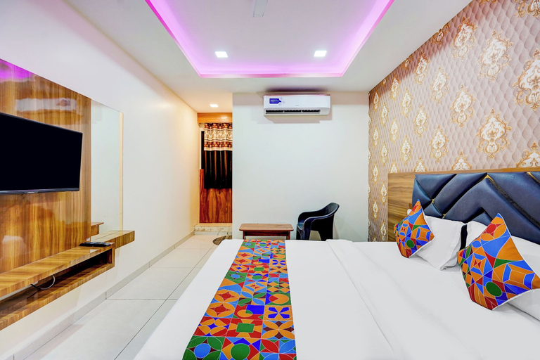 Room 3, Fabhotel Lake View I, Vadodara