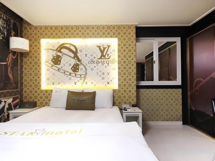 Bedroom 2, Daegu Dalsung STAR, Goryeong