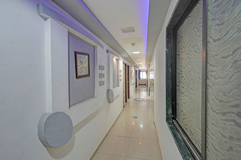 Lobby 3, Fabhotel Liberty, Ahmadabad