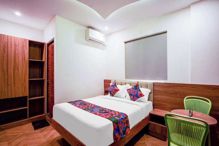 Room 2, FabHotel SK OAK Suites -RR Nagar, Bangalore