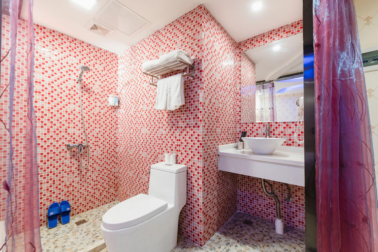 Bathroom 3, City 118 Hotel Qingdao Boardcast Tower, Qingdao