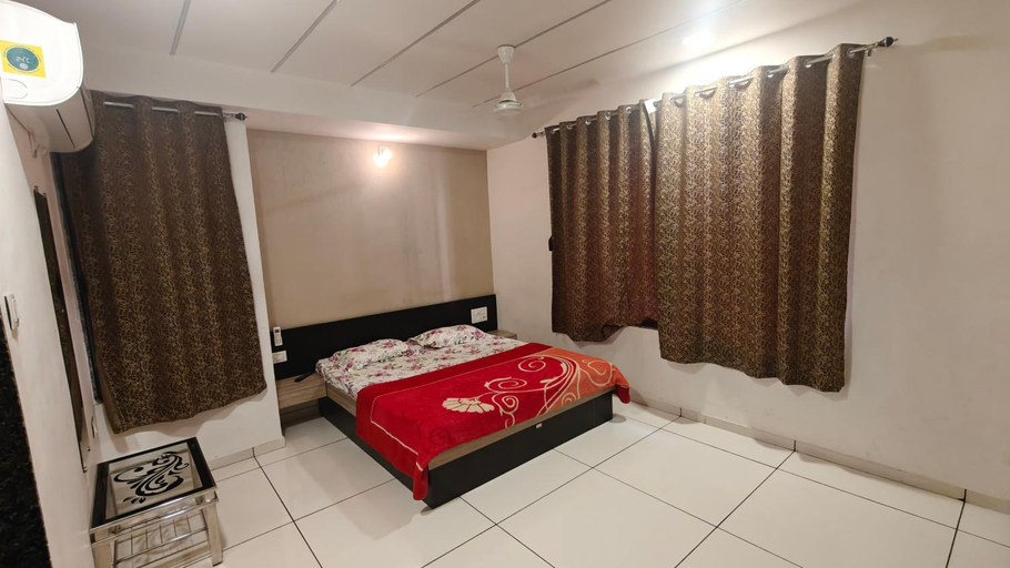 Others 4, Heaven Accommodation, Rajkot