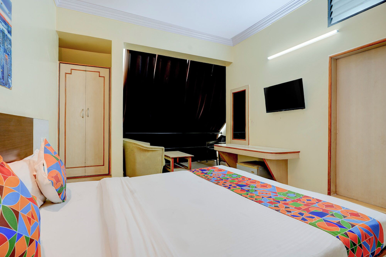Room 5, Fabhotel Madhura Residency, Bangalore