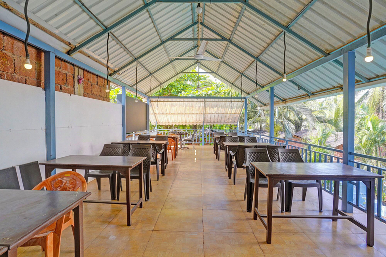 Restaurant 4, Fabhotel Golden Horizon, North Goa