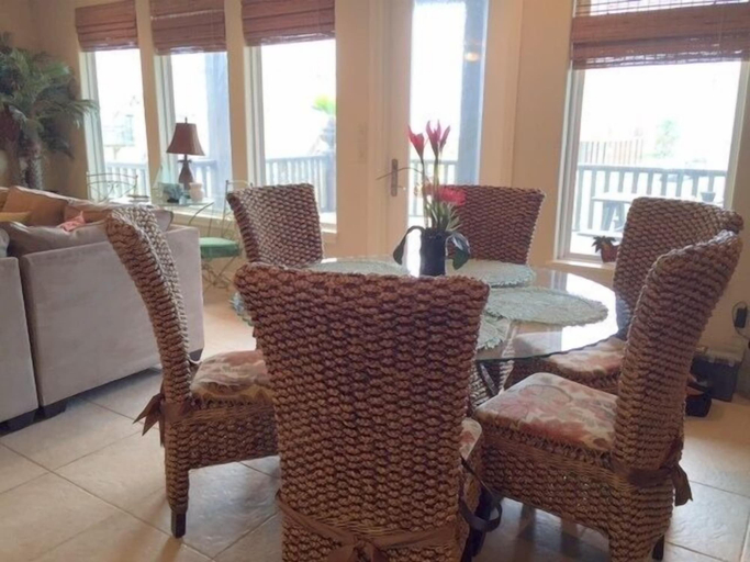 Interior 2, The Sandy Cork 4 Bedroom Home by RedAwning, Galveston