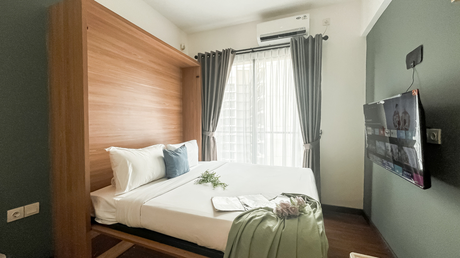 Bedroom 4, Warm Tone Studio at Sky House BSD Apartment By Travelio, Tangerang Selatan
