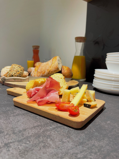 Breakfast buffet 2, Gemmi Hotel & Spa, Frutigen
