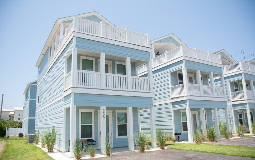 Exterior 2, The Tempest, Bay