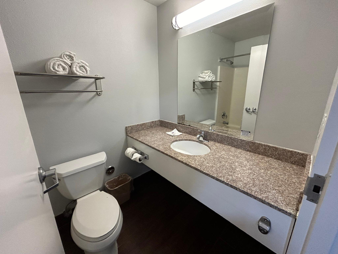 Bathroom 4, Studio 6 Suites Hesperia, CA – West Main Street – I-15, San Bernardino