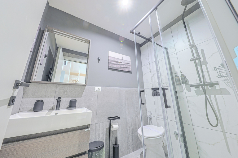 Bathroom 5, Sette Vele Rooms, Trieste