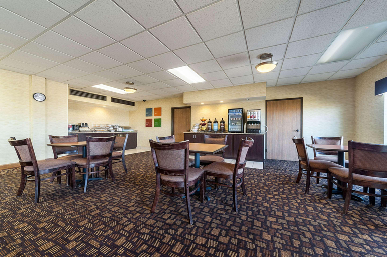Food & Drinks 3, Quality Inn, Coahoma