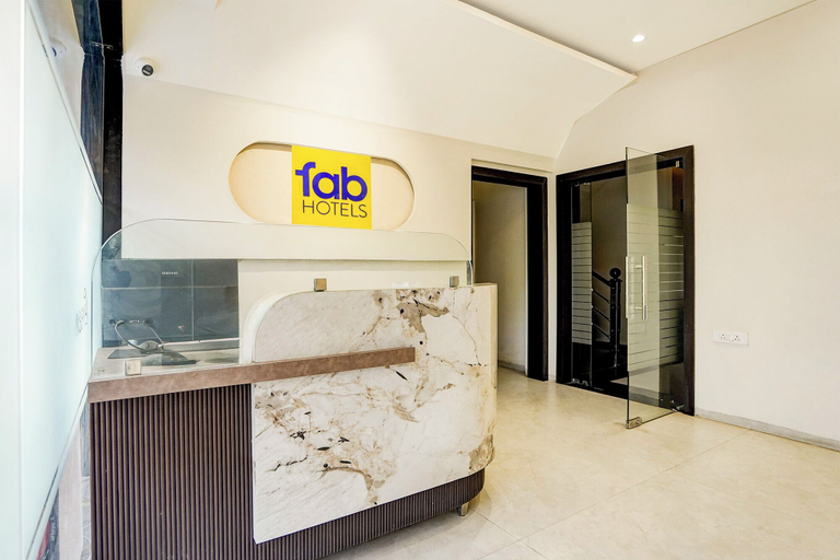 Reception 5, Fabhotel Cosmos Green, Indore