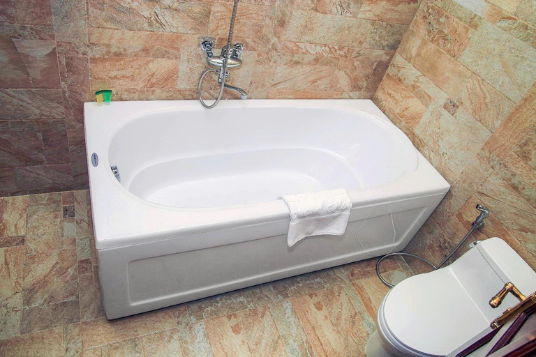 Bathroom 4, Diamond Hotel, Đà Lạt