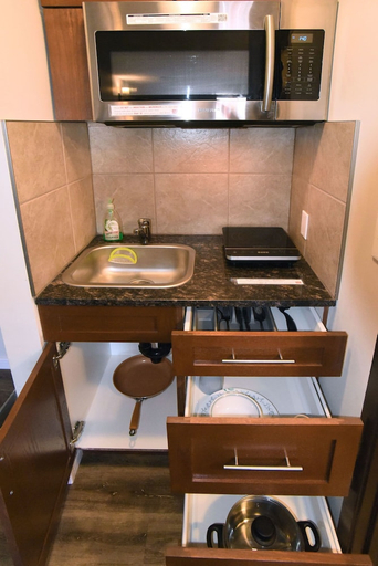 Others 5, Econo Lodge Inn & Suites Drumheller, Division No. 5