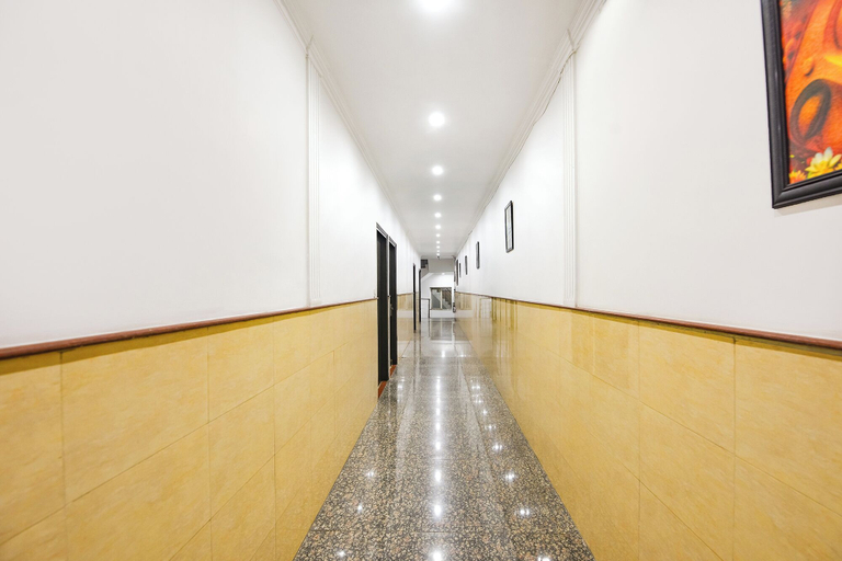 Lobby 5, Fabhotel Golden Palm, Delhi
