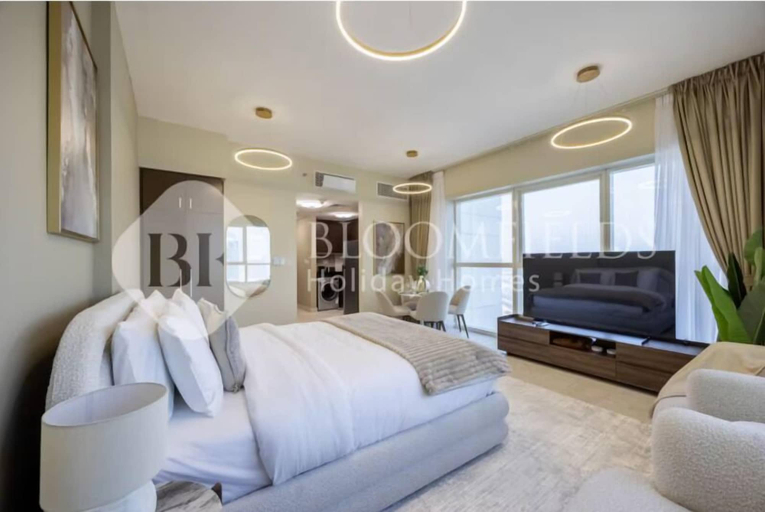 Room 3, 2202 Bloomfileds Modern STU Marina Heigh, Abu Dhabi City