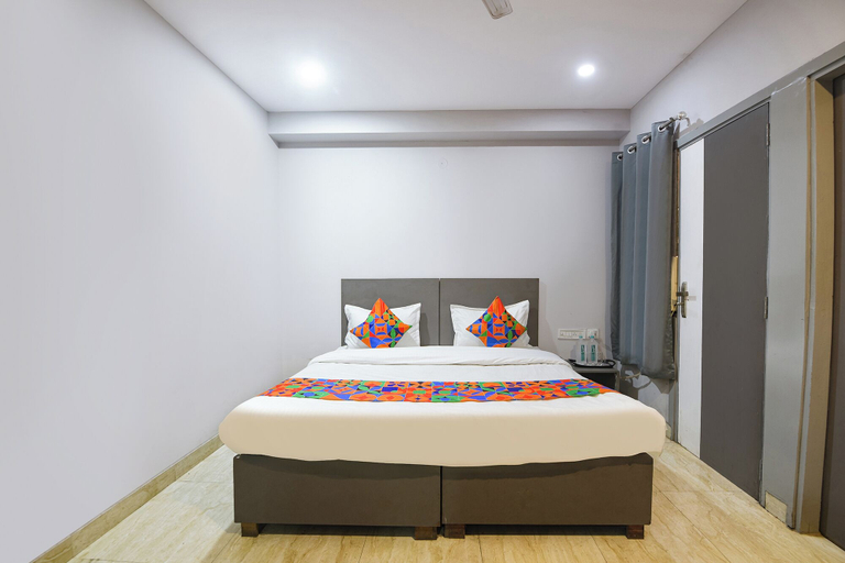 Room 4, Via Dream Palace, Delhi