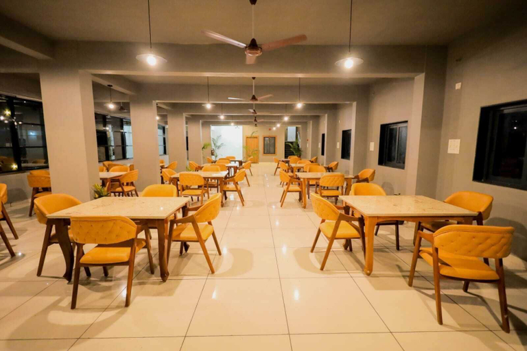Restaurant 5, Premier Somnath, Gir Somnath