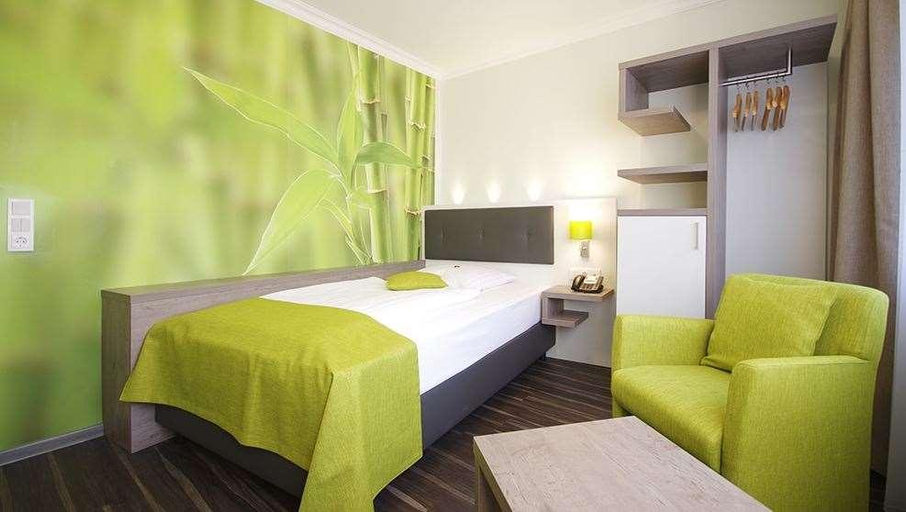 Bedroom 3, Garten-Hotel Ponick, Köln