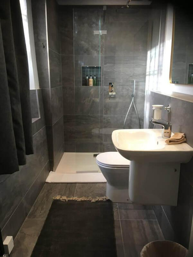 Bathroom 3, The Thirsty Scholar, Cornwall