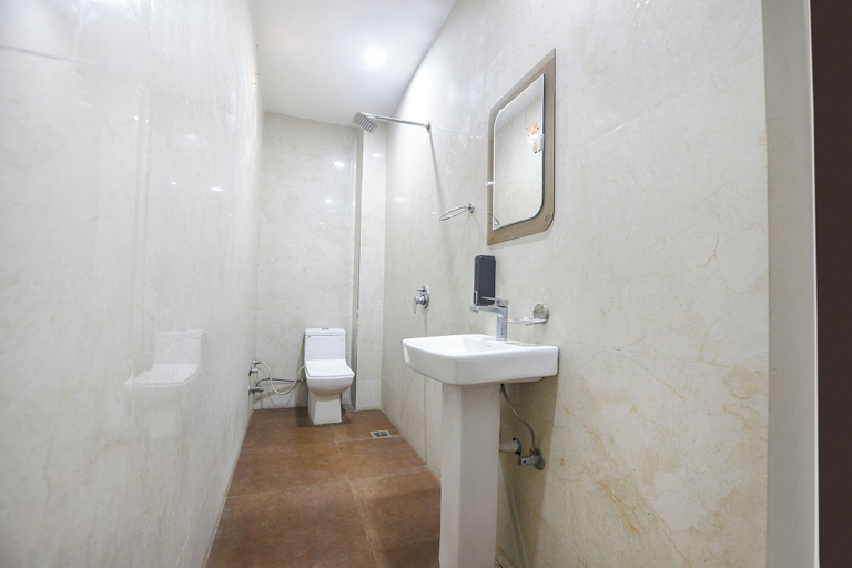 Bathroom 2, Fabhotel Canal View, Ludhiana