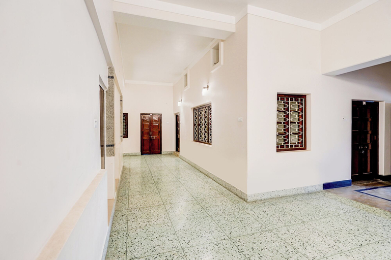 Lobby 4, Fabhotel Vista Inn, Kaushambi
