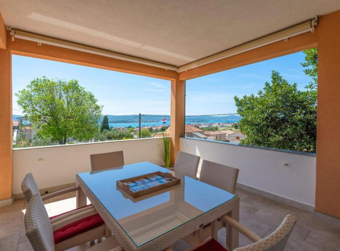 Balcony, Villa Lara With Pool And Sea View, Sveti Filip i Jakov