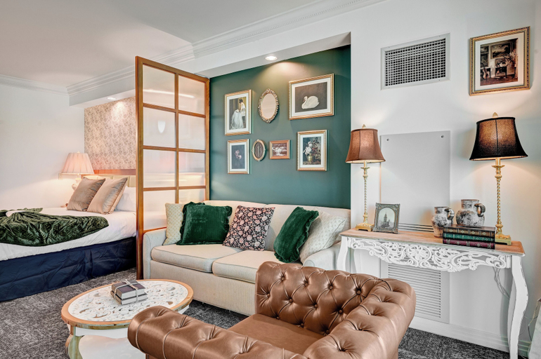 Living area 2, Vintage Lair at Signature, Clark