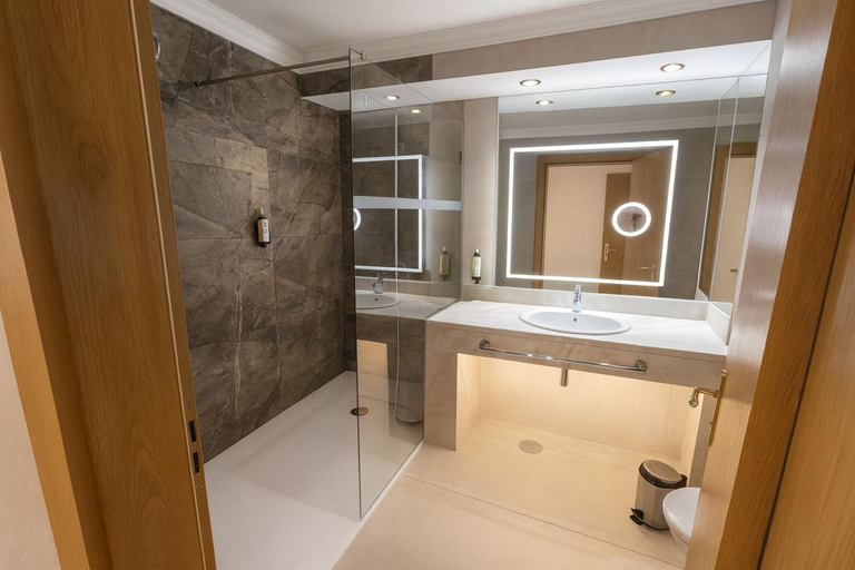 Bathroom 4, Hotel Baia Grande, Albufeira