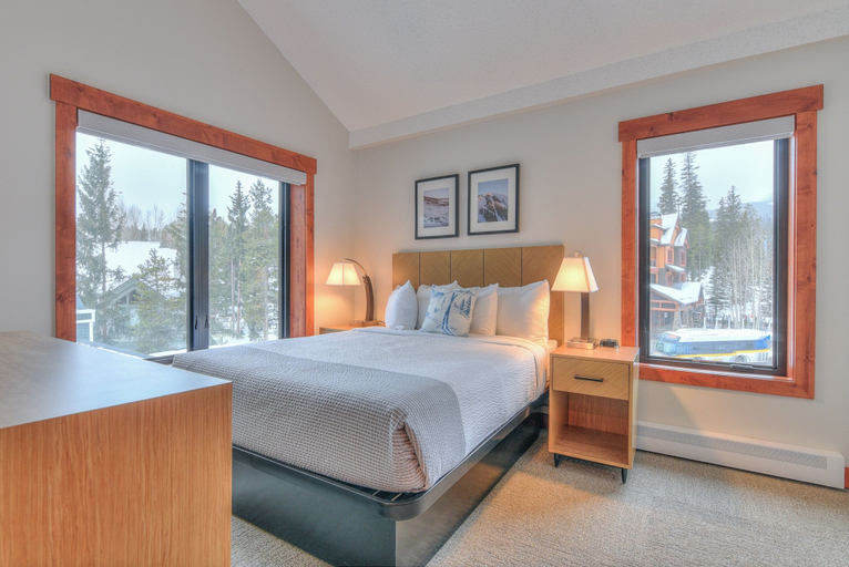 Bedroom 4, Wedgewood Lodge, Summit