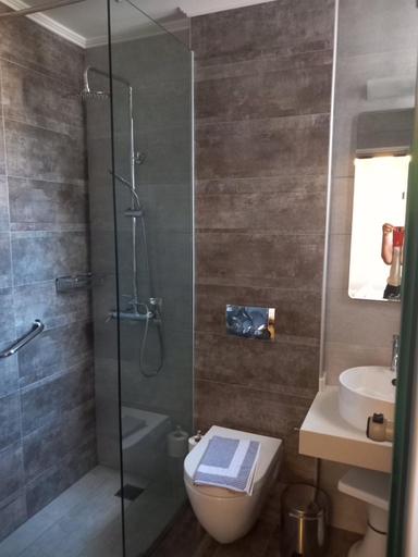 Bathroom 4, Alianthos Beach Hotel, Crete