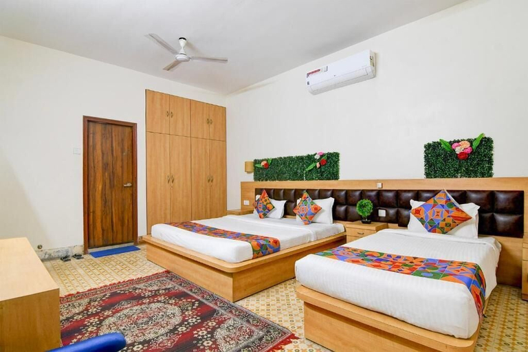 Room 2, Fabhotel A2, North 24 Parganas