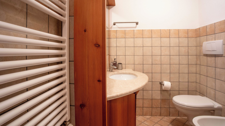 Interior 5, Pedranzini 23, Sondrio