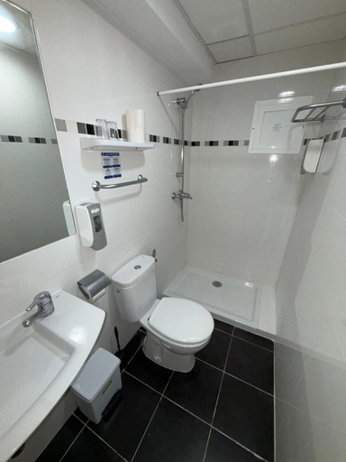 Bathroom 4, Hotel Costa Mediterraneo, Baleares