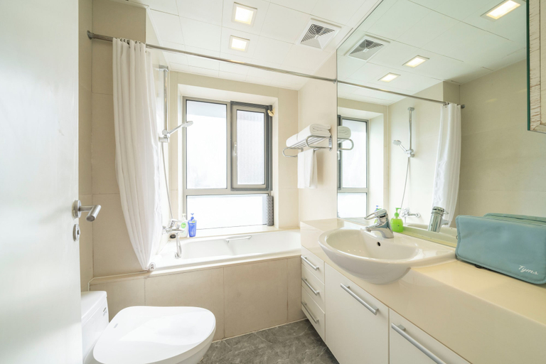 Bathroom 2, Tyms Cozy 2BR 1BA Apt Xuhui Metro, Shanghai