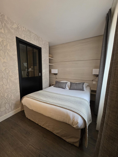 Bedroom 3, LOGIS Le Quai Fleuri, Eure-et-Loir