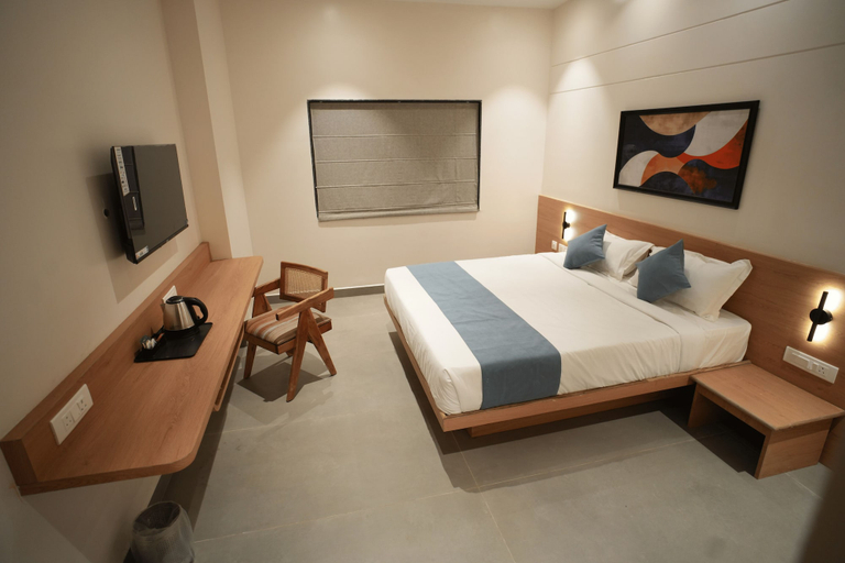 Room 3, kolas grand, Warangal
