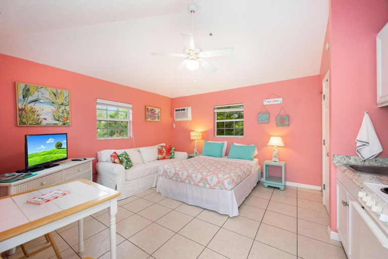 Bedroom 2, Seahorse Beach Bungalows, Saint Lucie